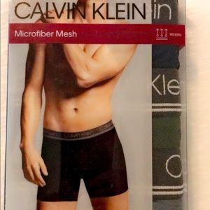 Mens Calvin Klein boxer briefs size Med (new)